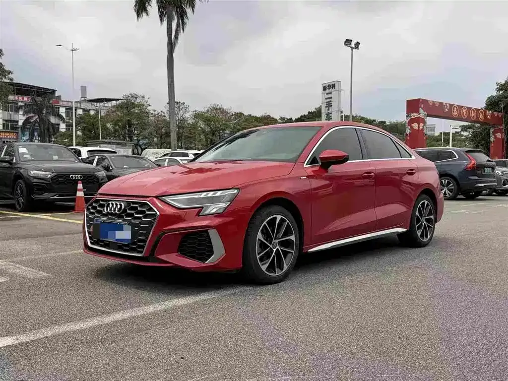 Audi A3 — фото 1