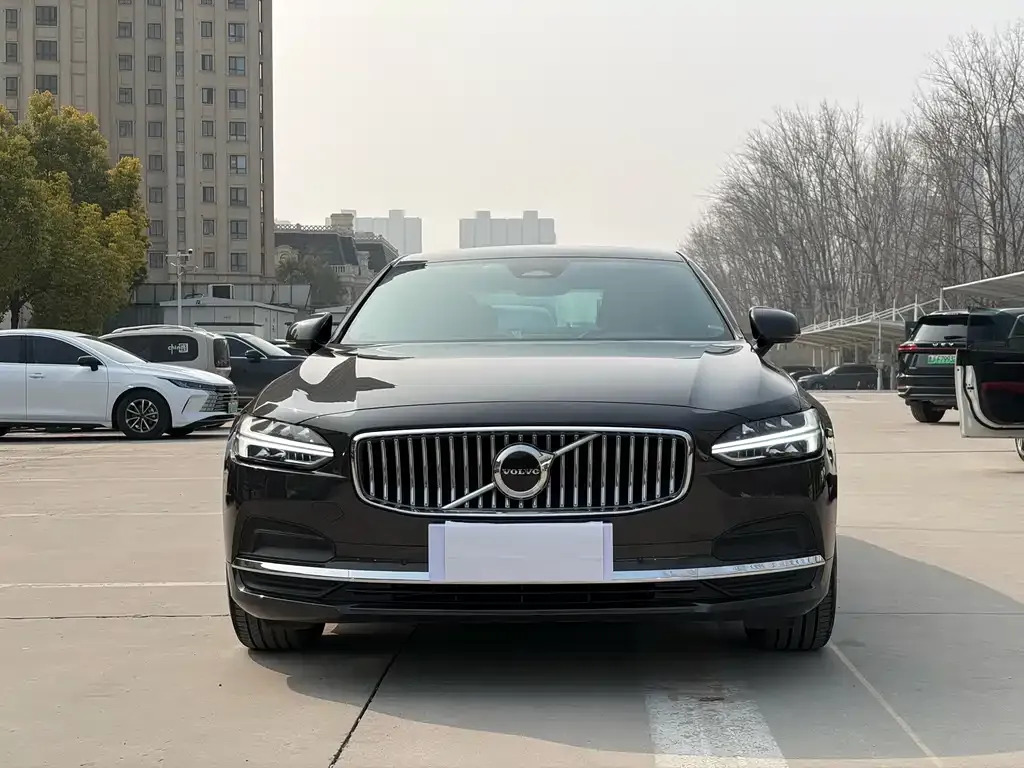 Volvo S90 — фото 4