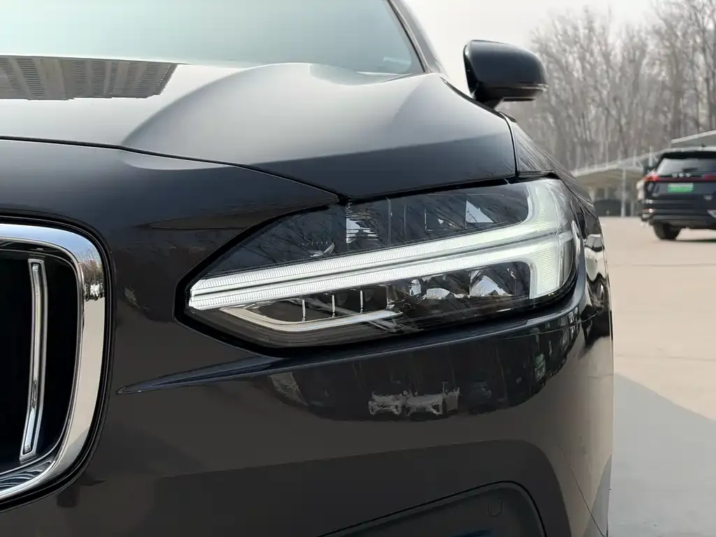 Volvo S90 — фото 2