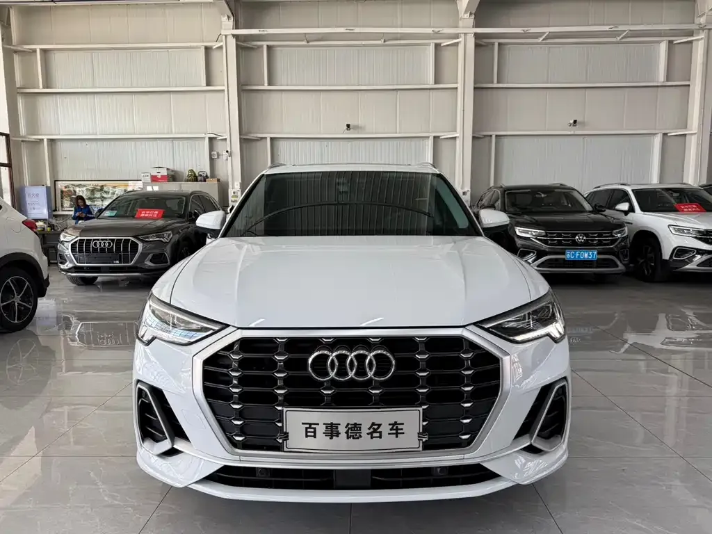 Audi Q3 — фото 5