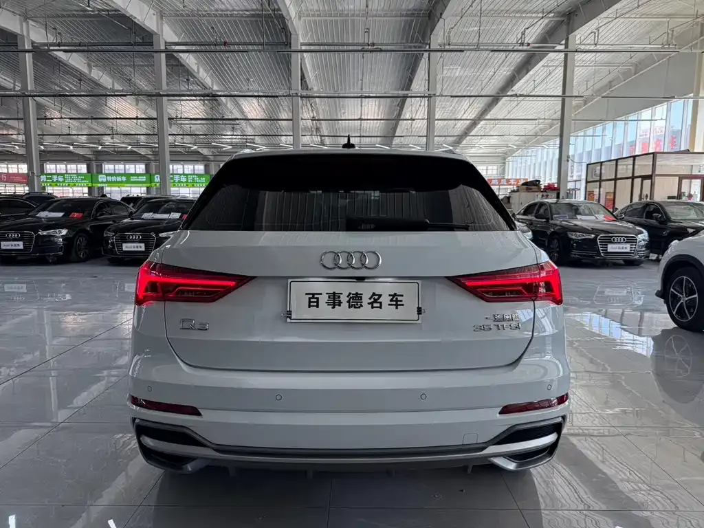 Audi Q3 — фото 4
