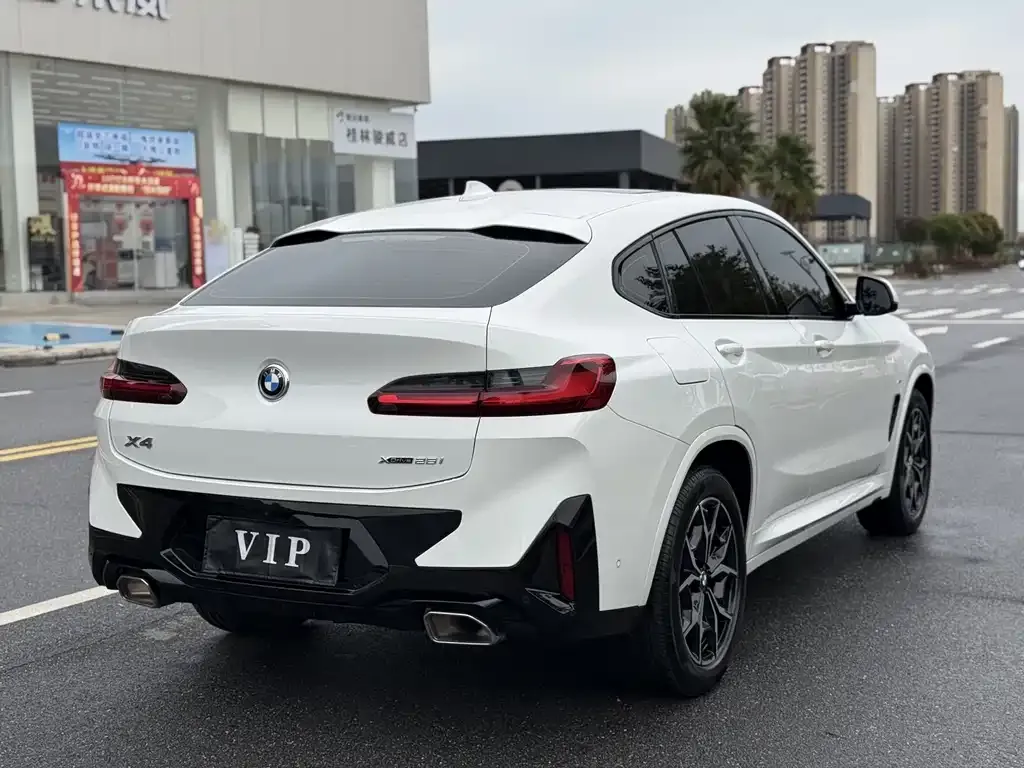 BMW X4 — фото 5