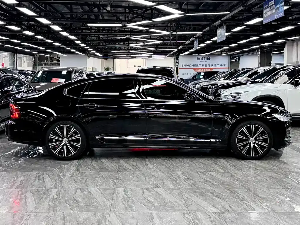 Volvo S90 — фото 9