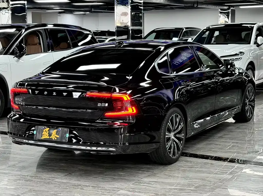 Volvo S90 — фото 10