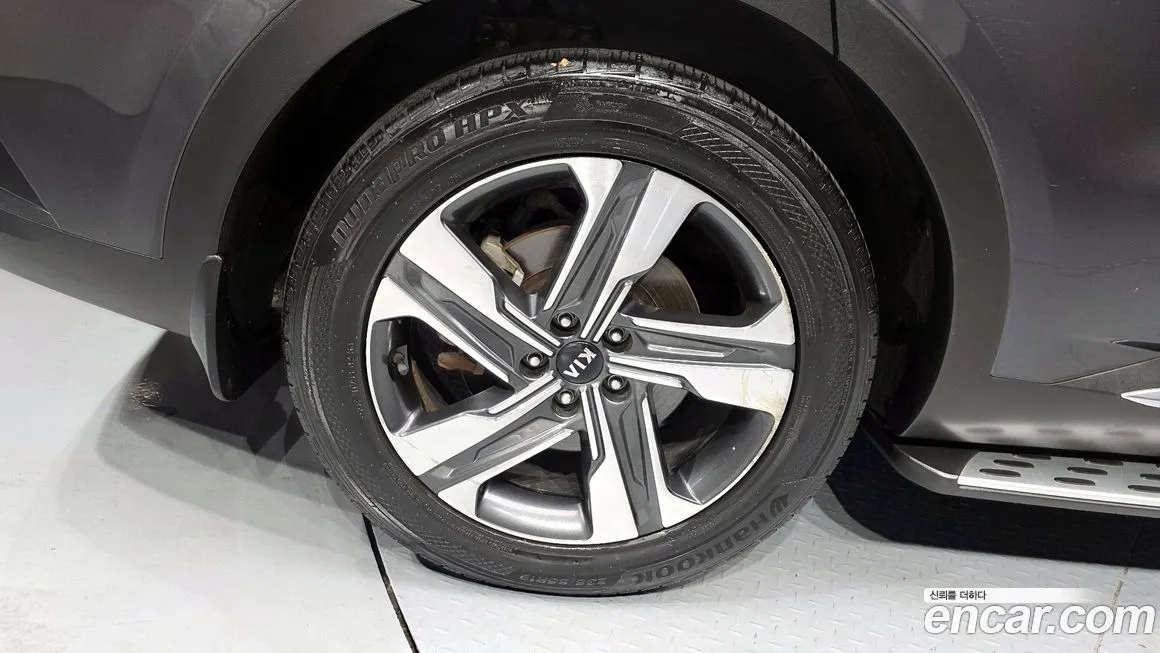 Kia Sorento — фото 7