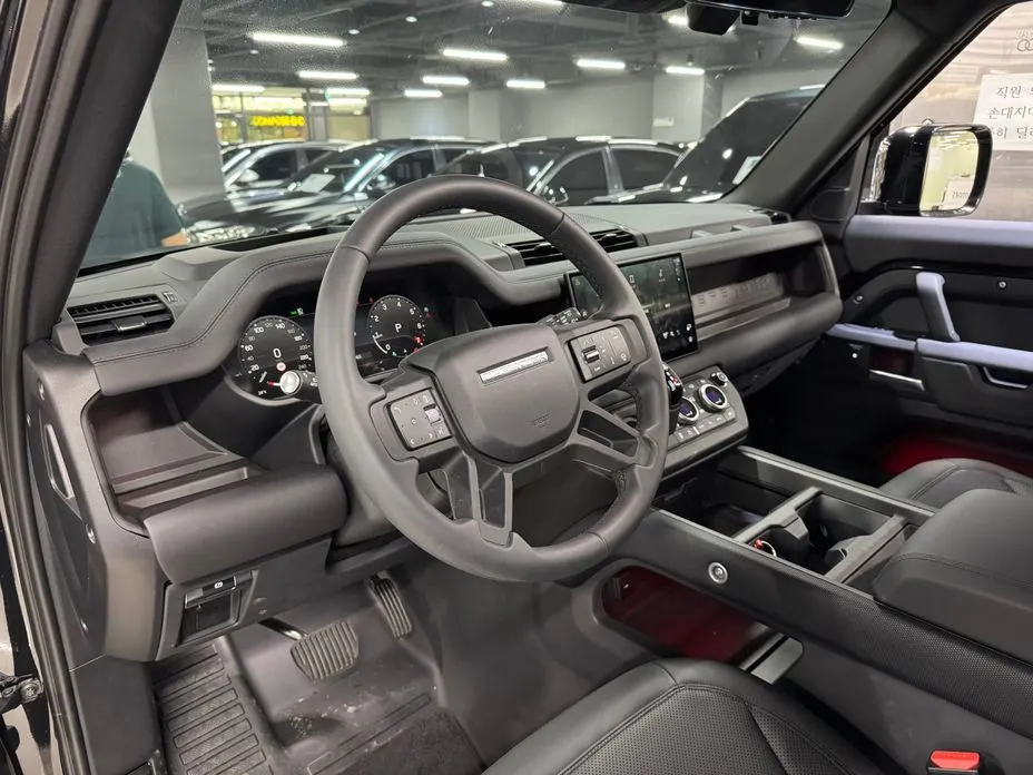 Land Rover Defender 2025 из KR, фото 8