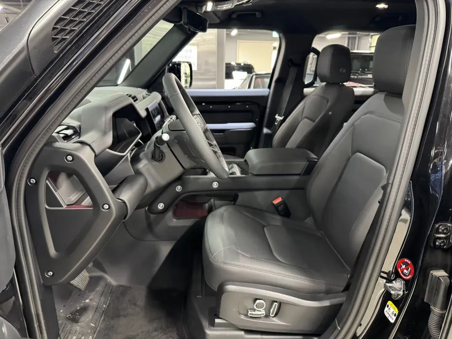 Land Rover Defender 2025 из KR, фото 4
