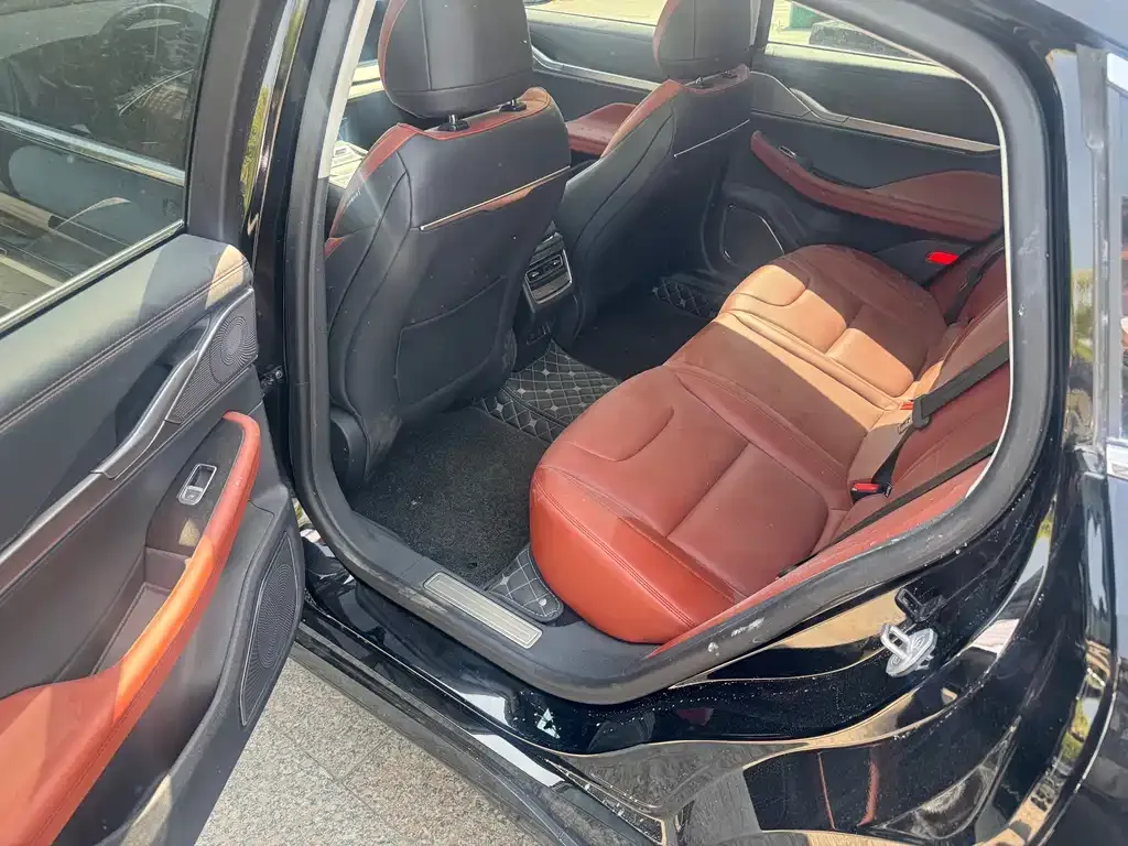 Lincoln Z 2024 из CN, фото 2