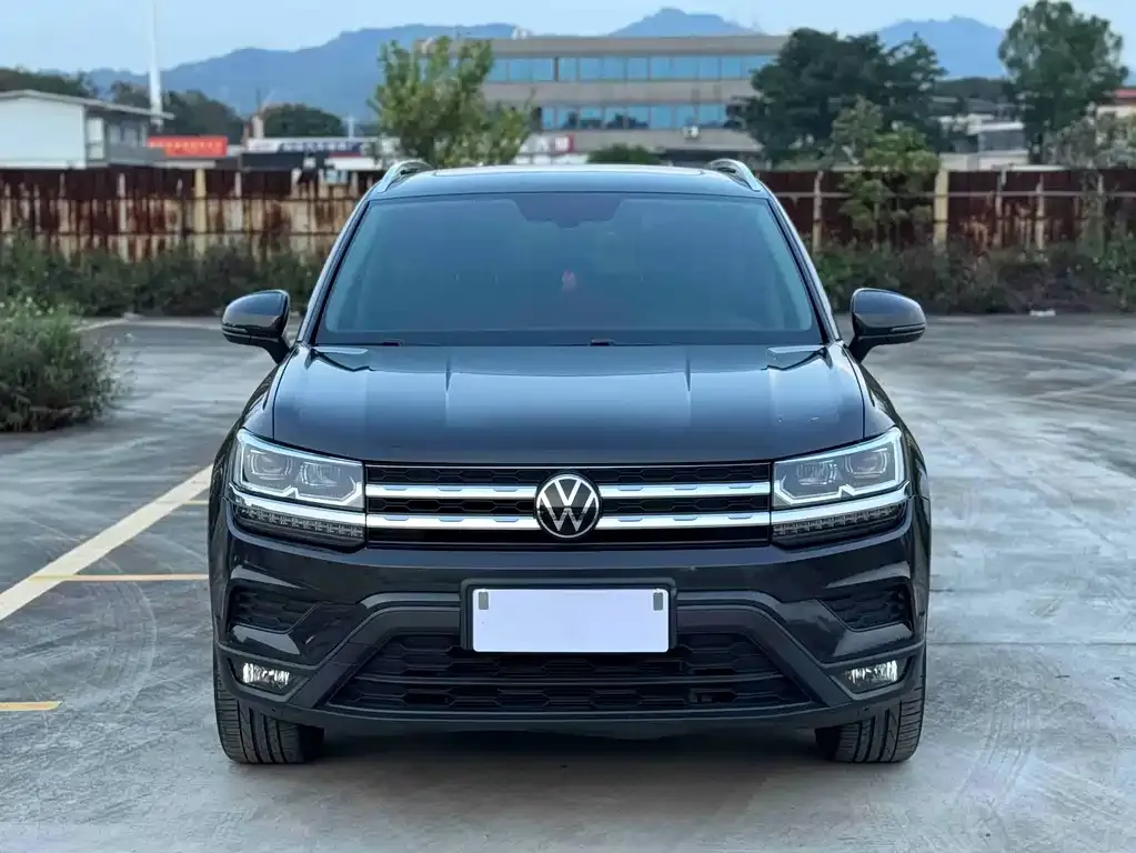Volkswagen Tharu — фото 3