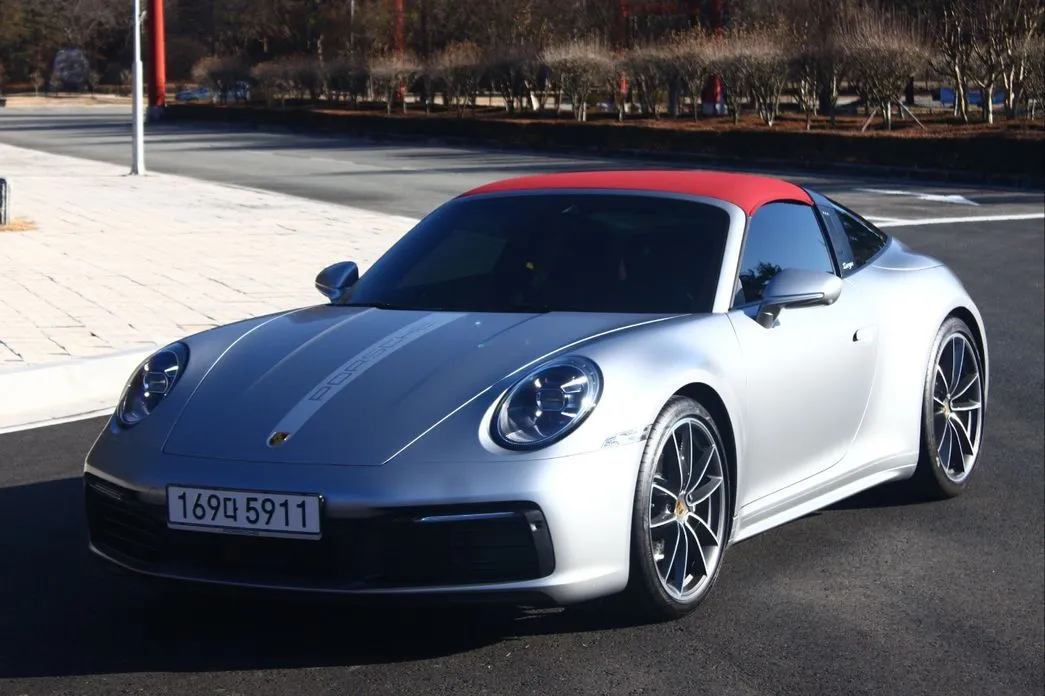 Porsche 911