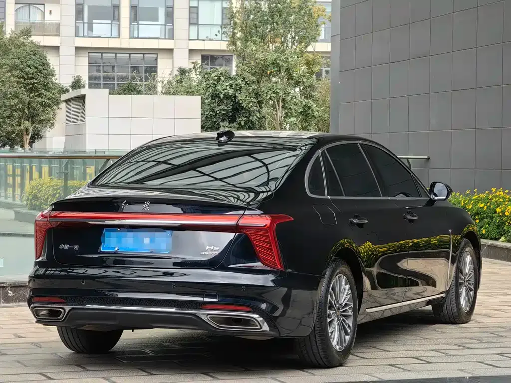 Hongqi H5 — фото 8