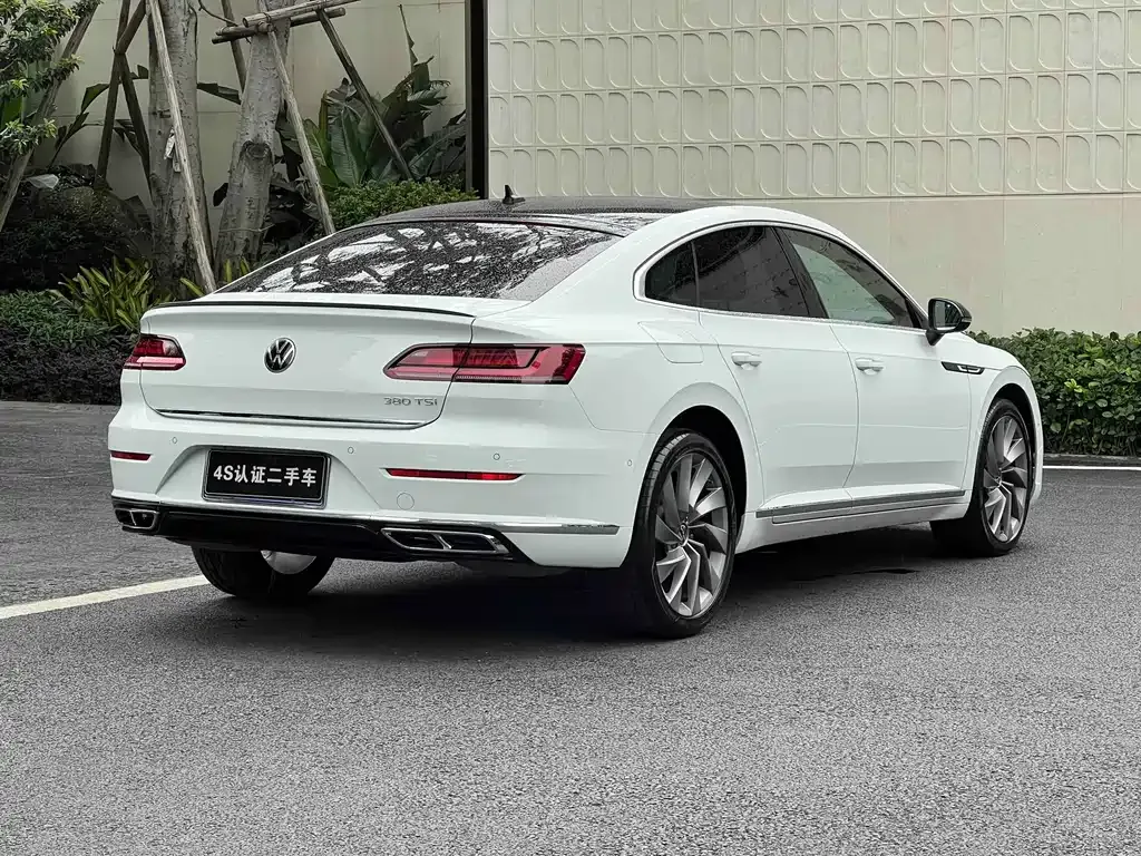 Volkswagen CC — фото 10
