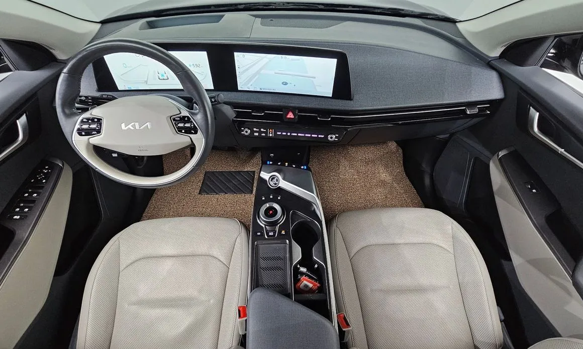 Kia EV6 2023 из KR, фото 10