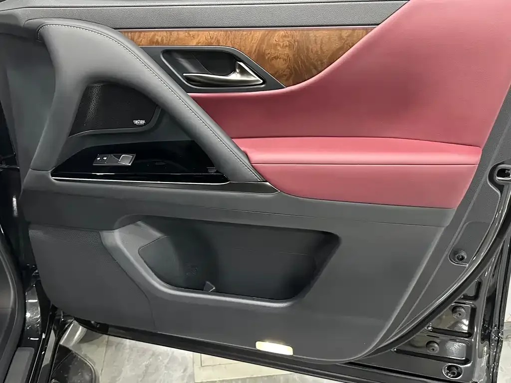 Lexus LX 2026 из CN, фото 4