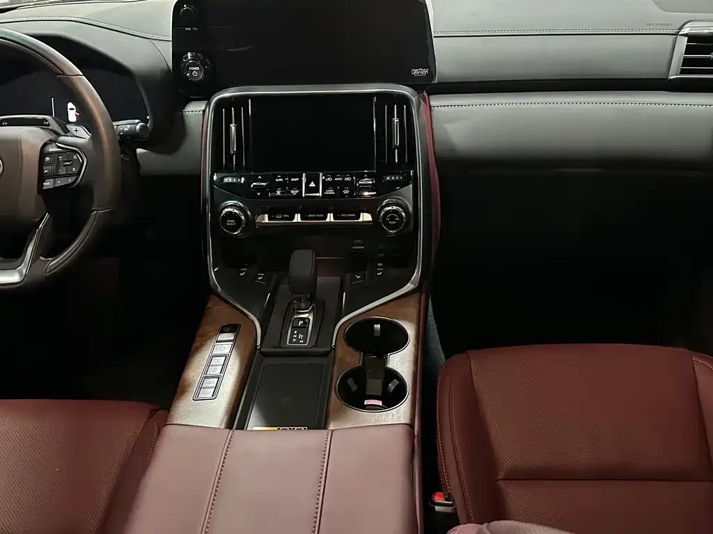Lexus LX 2026 из CN, фото 7