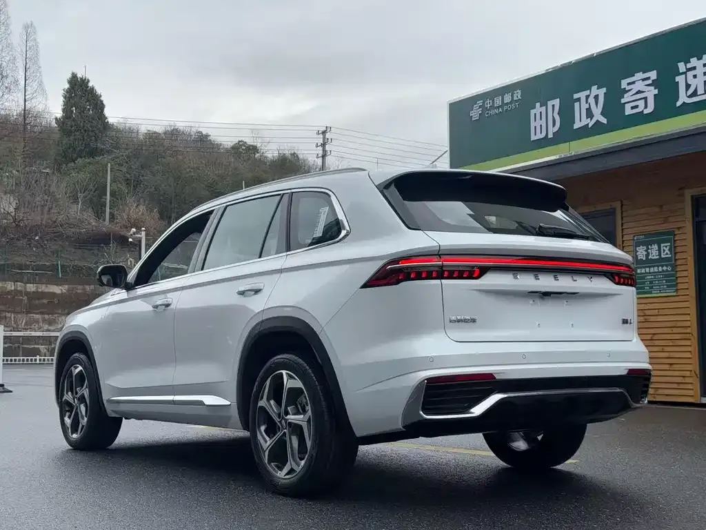 Geely Xingyue L — фото 4
