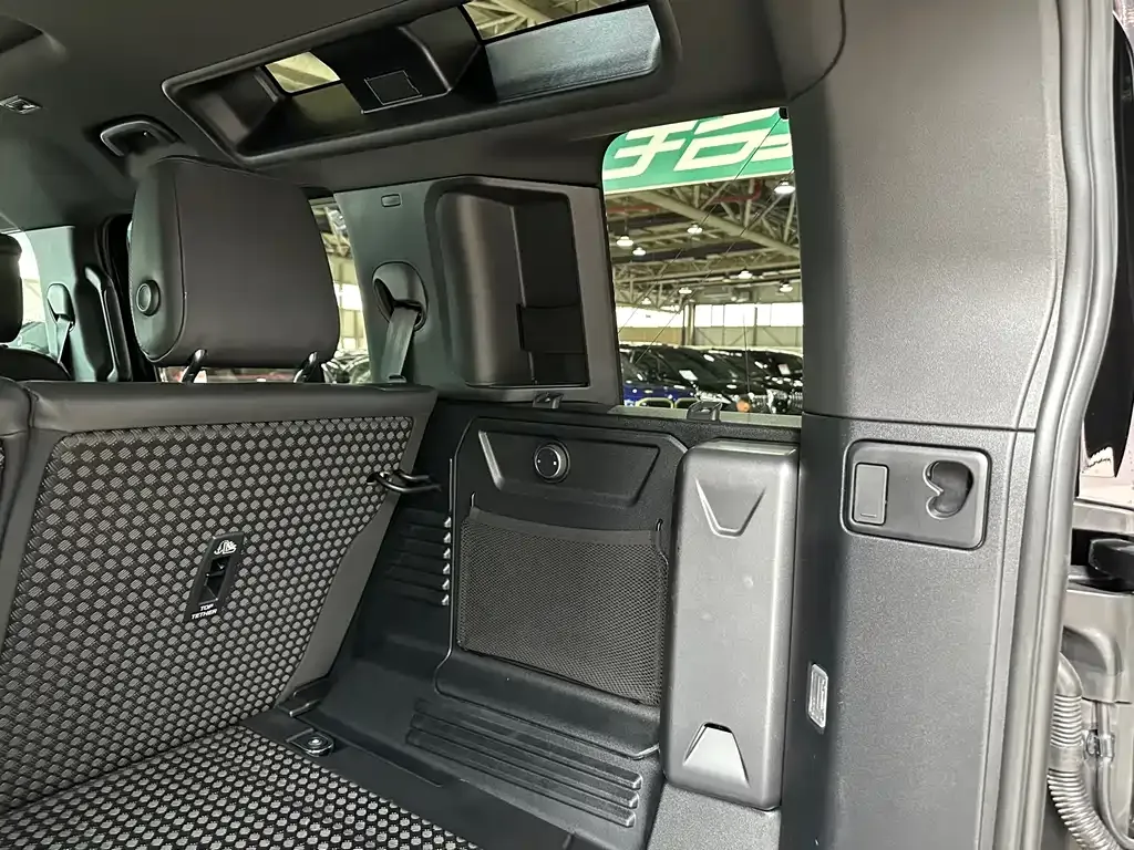 Land Rover Defender — фото 8