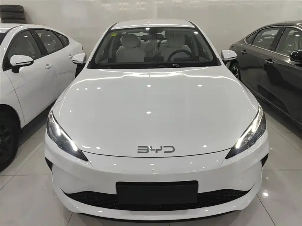 BYD Seal 05 DM-i — фото 6