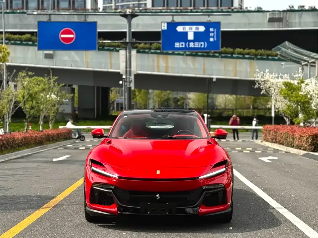 Ferrari Purosangue