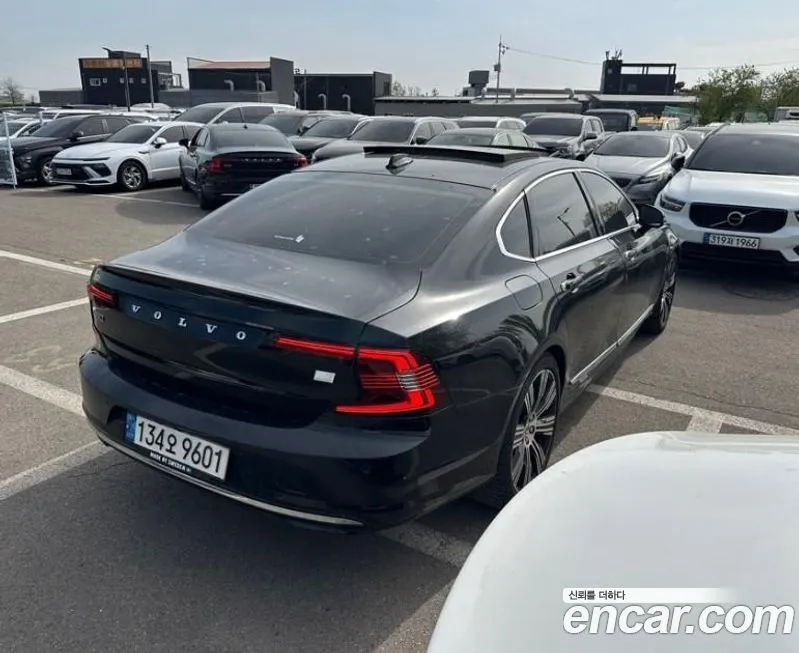 Volvo S90 2022 из KR, фото 3