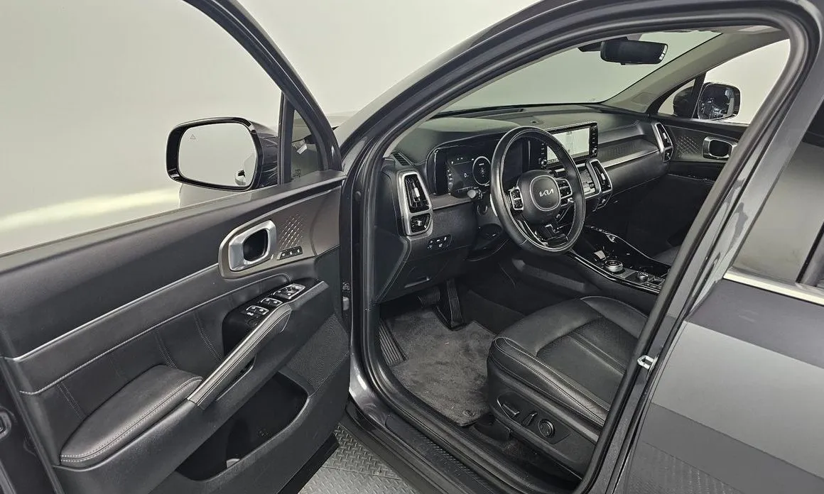 Kia Sorento — фото 7