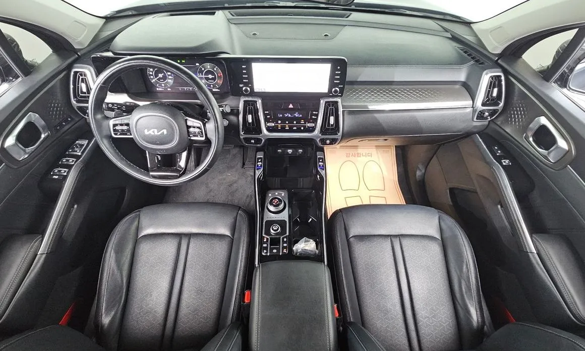 Kia Sorento — фото 8