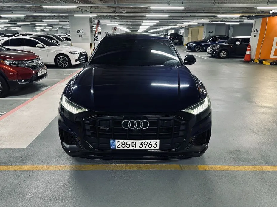 Audi Q8 — фото 6