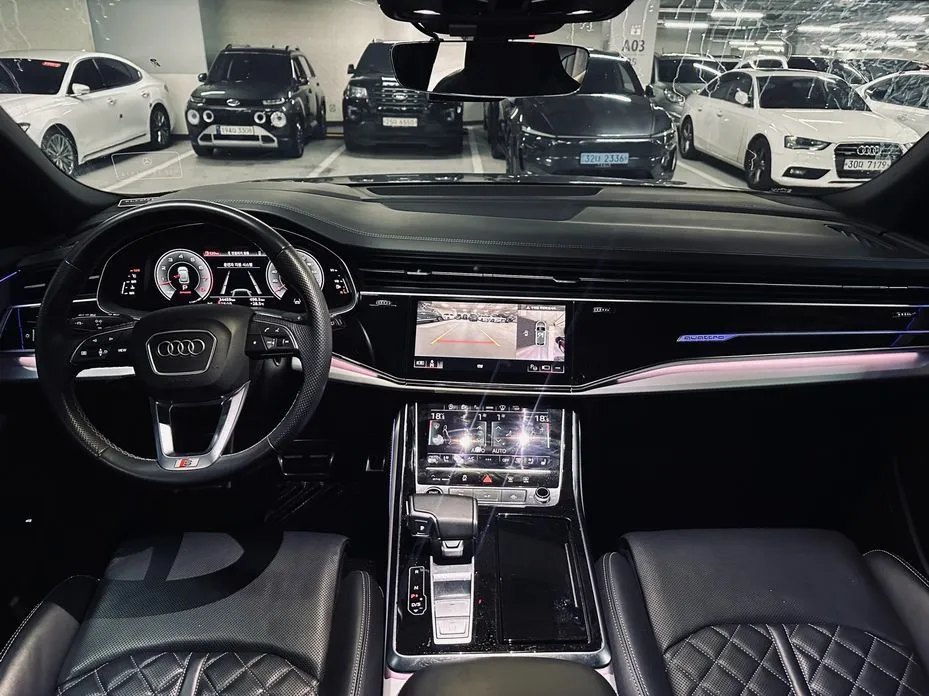 Audi Q8 — фото 10