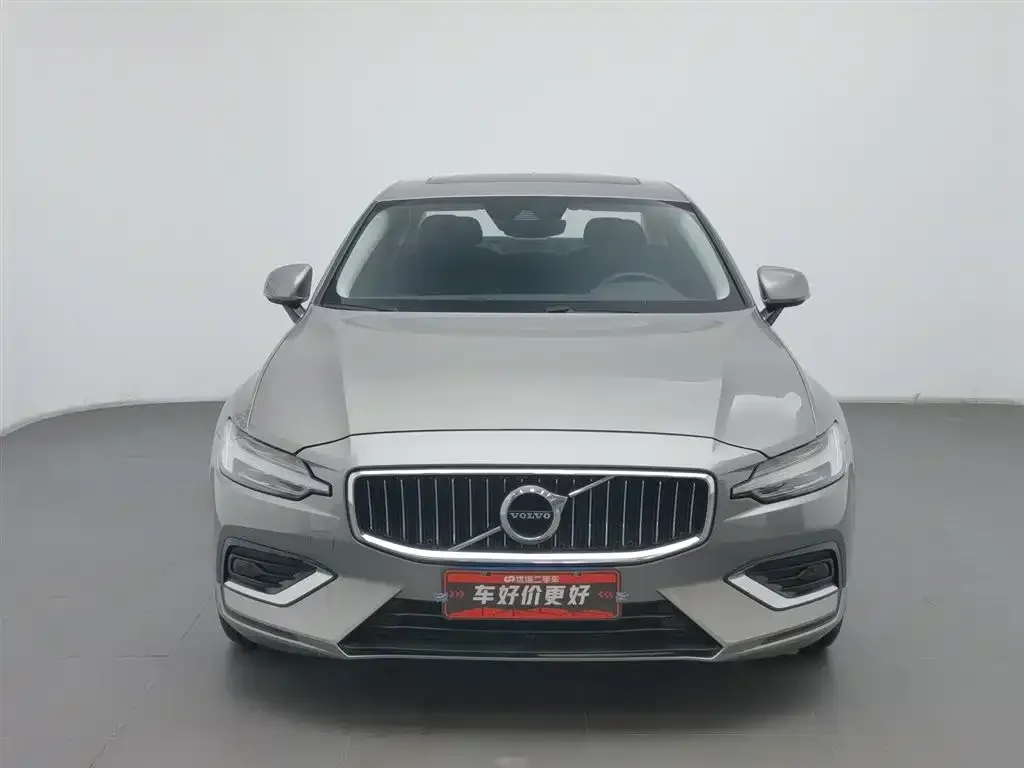 Volvo S60 — фото 4