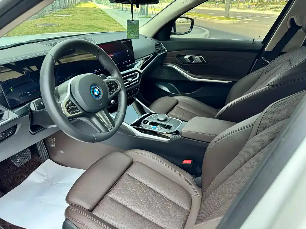 BMW i3 — фото 5