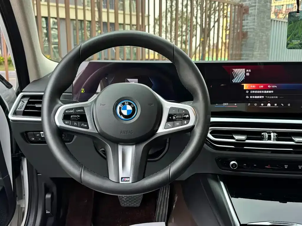BMW i3 — фото 3