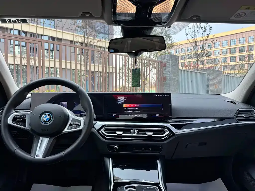 BMW i3 — фото 2