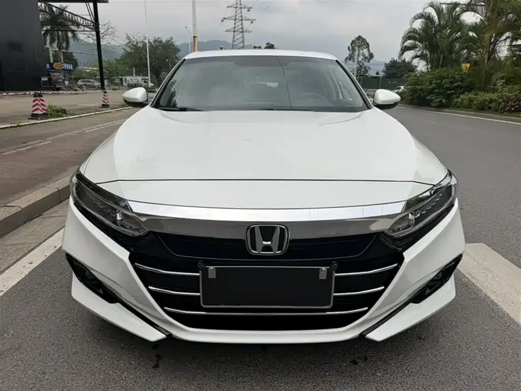 Honda Accord — фото 10