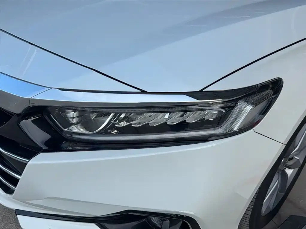 Honda Accord — фото 6