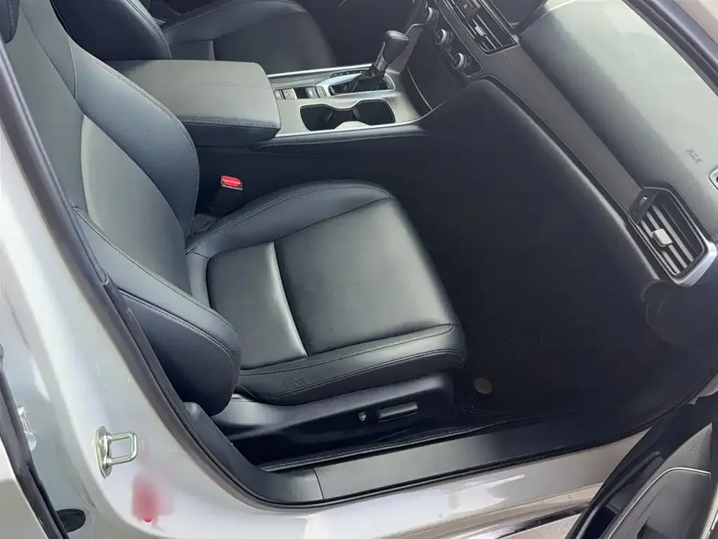 Honda Accord — фото 5
