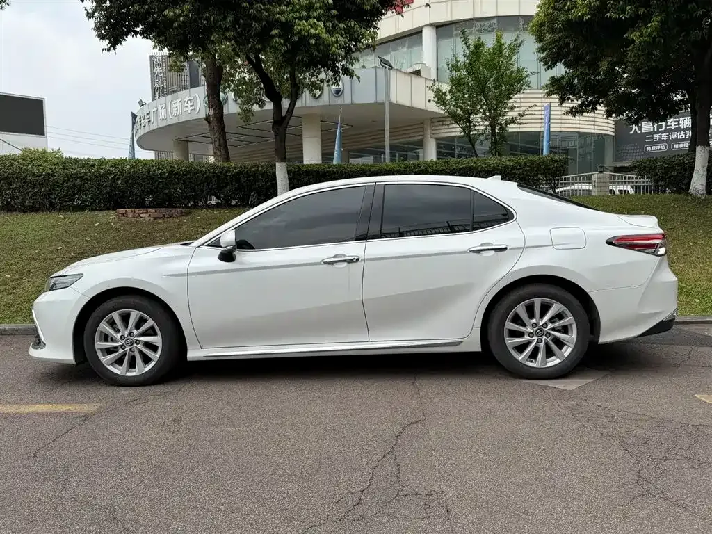 Toyota Camry 2024 из CN, фото 5