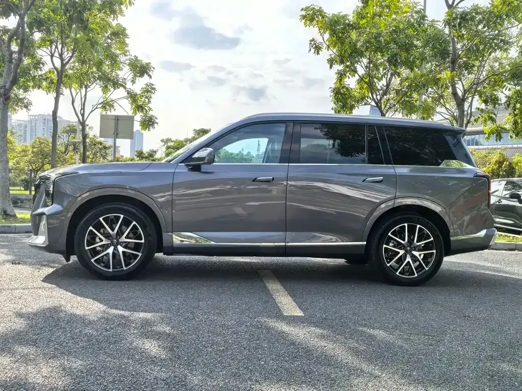 GAC Motor Trumpchi GS8 — фото 7