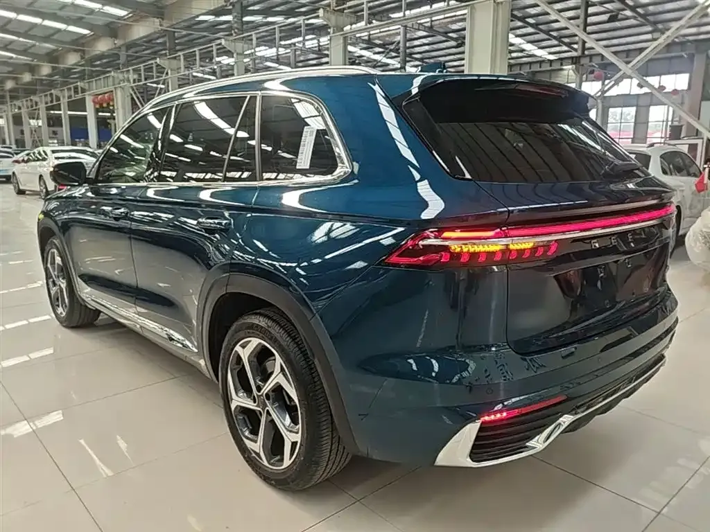 Geely Xingyue L — фото 7