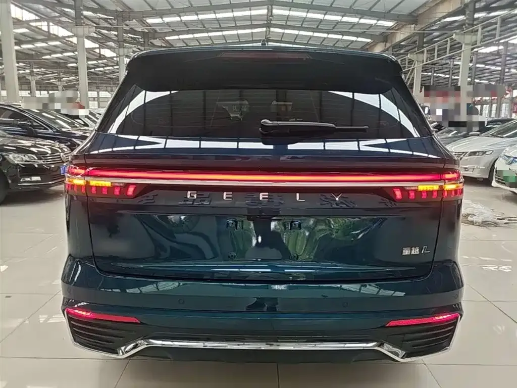 Geely Xingyue L — фото 9