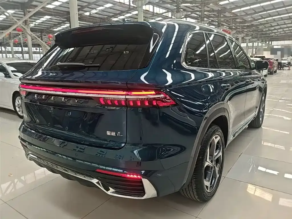 Geely Xingyue L — фото 8