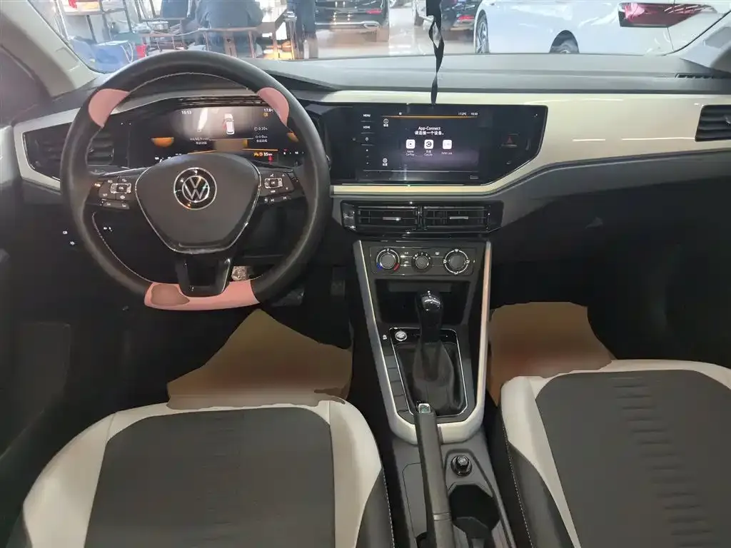 Volkswagen Polo 2023 из CN, фото 10