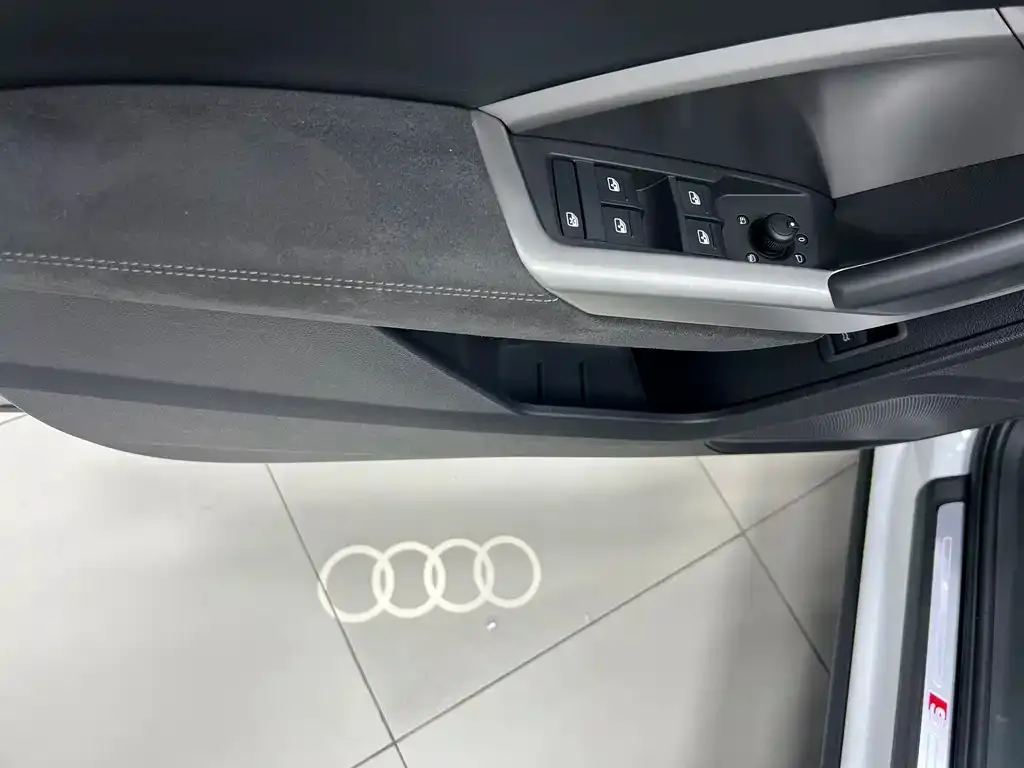 Audi Q3 — фото 3