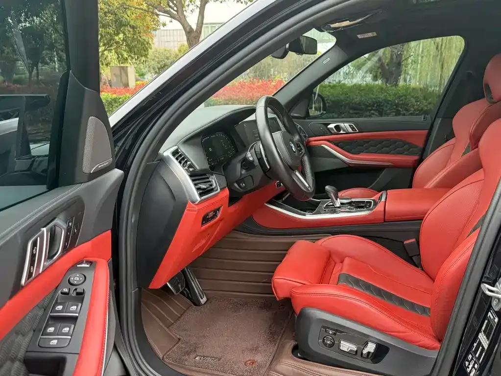 BMW X5 M 2022 из CN, фото 8