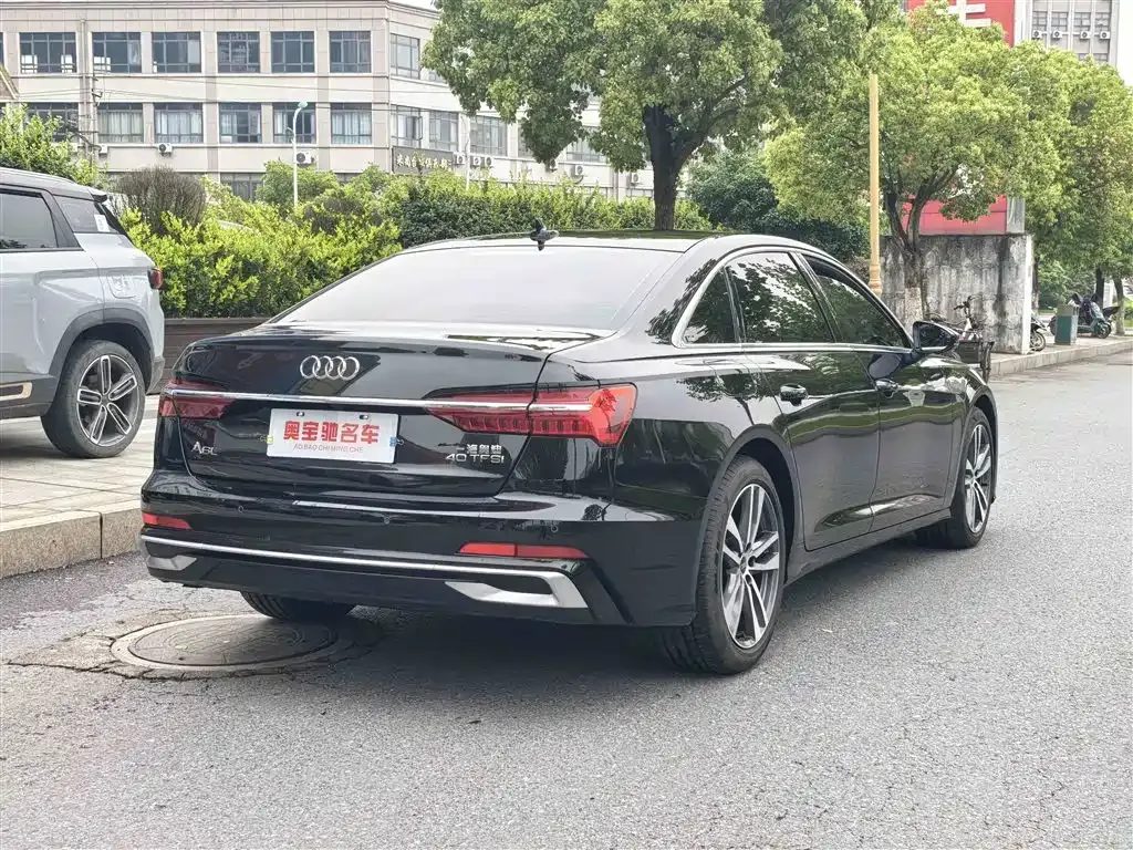 Audi A6L — фото 10