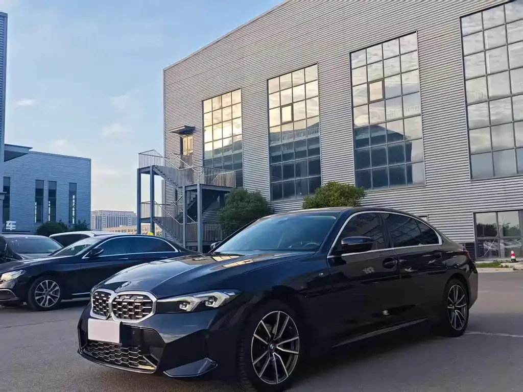 BMW 3 Series — фото 1