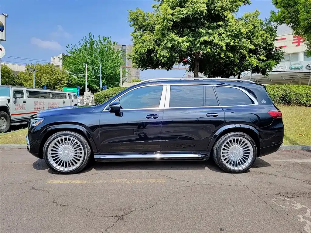 Mercedes-Benz GLS — фото 9
