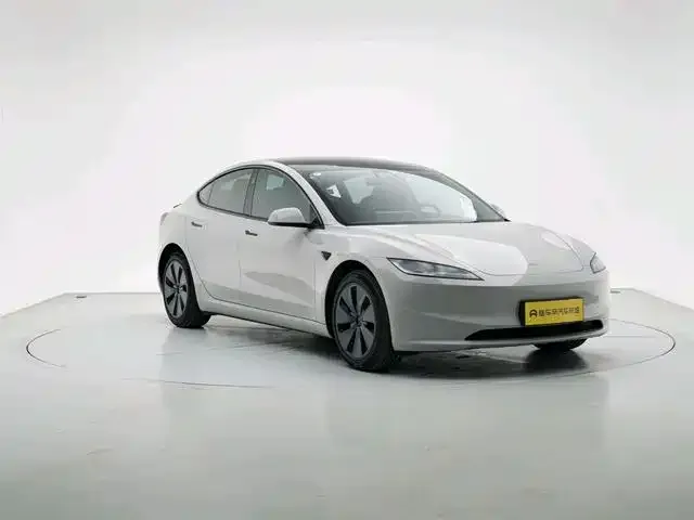 Tesla Model 3 — фото 5