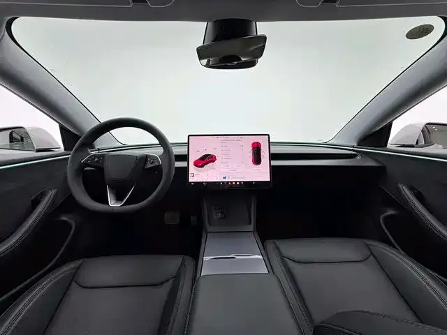 Tesla Model 3 — фото 9