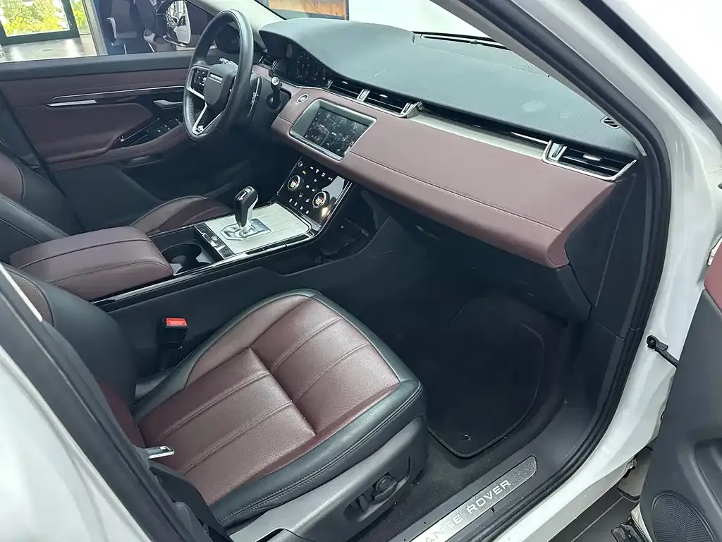 Land Rover Evoque PHEV 2024 из CN, фото 4
