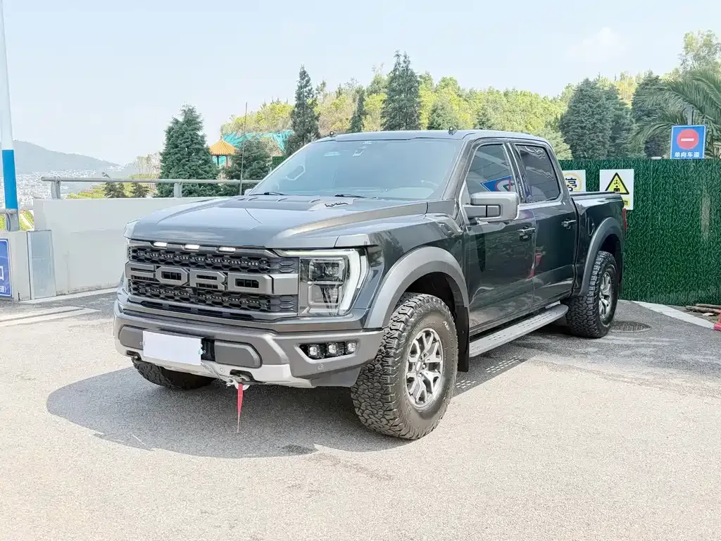 Ford F-150 Raptor